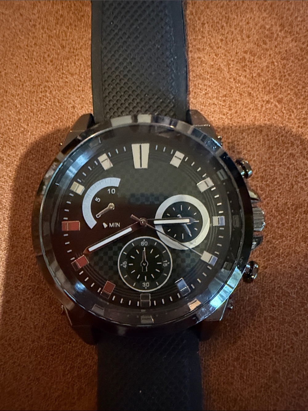Unisex Black Casual Fashion Wristwatch with Textured Silicone Band